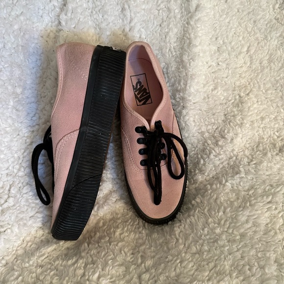 Vans - Picture 3 of 3